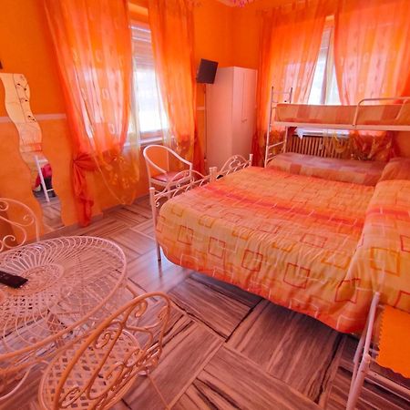 Hotel Serenella トリノ エクステリア 写真