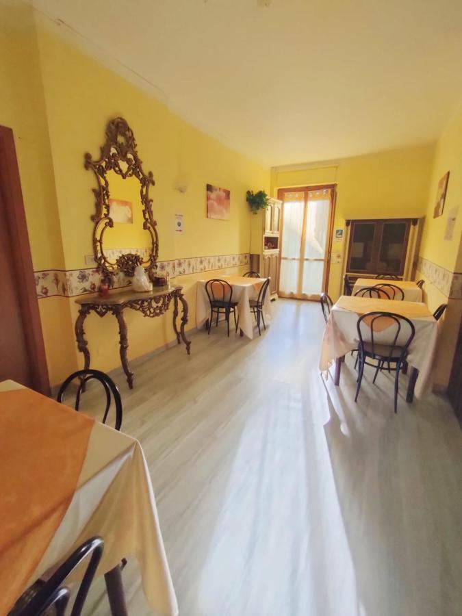 Hotel Serenella トリノ エクステリア 写真