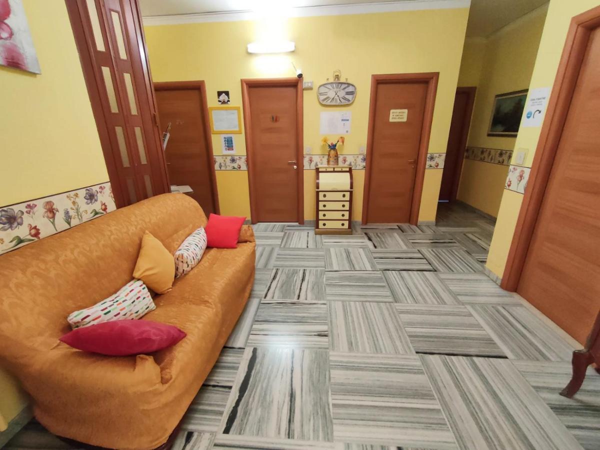 Hotel Serenella トリノ エクステリア 写真