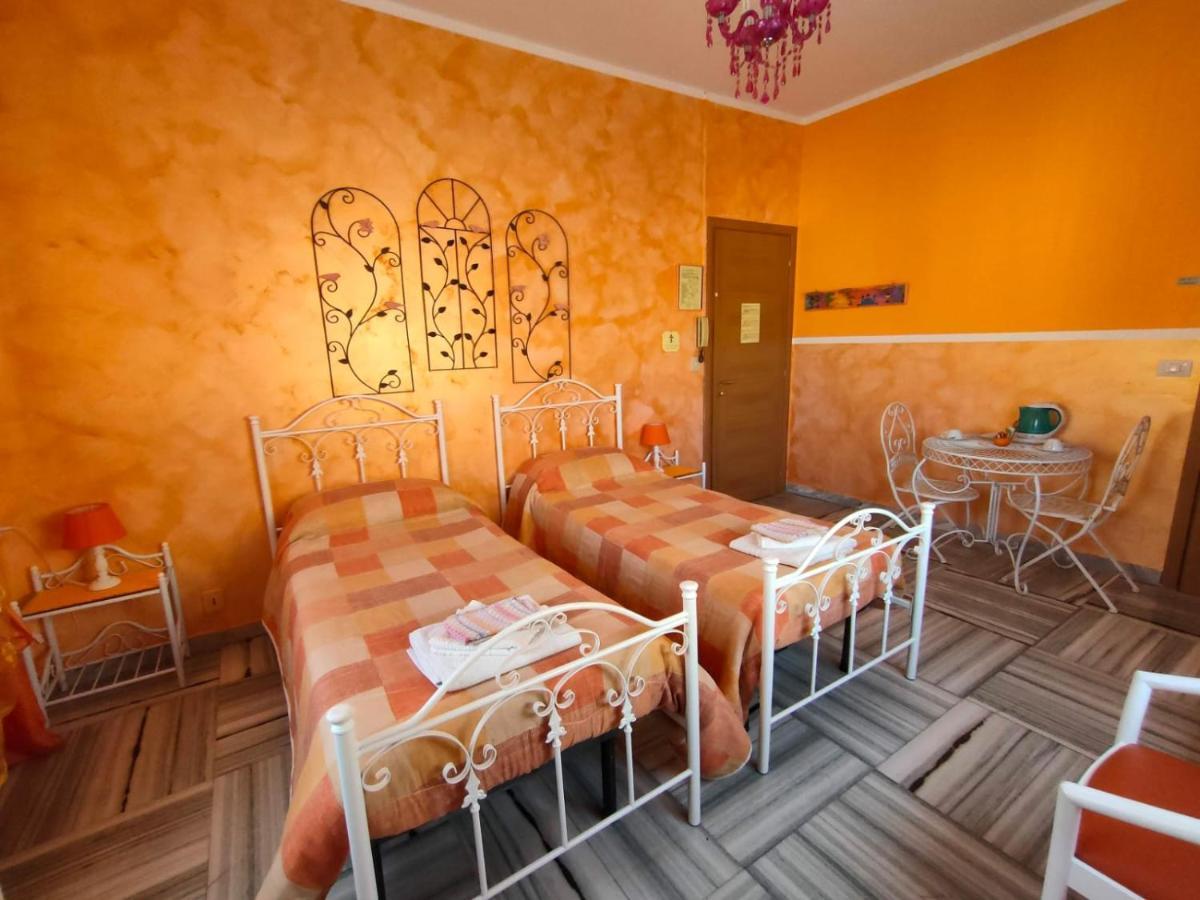 Hotel Serenella トリノ エクステリア 写真