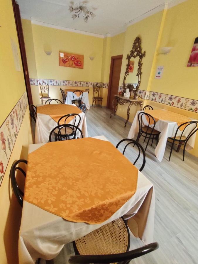 Hotel Serenella トリノ エクステリア 写真