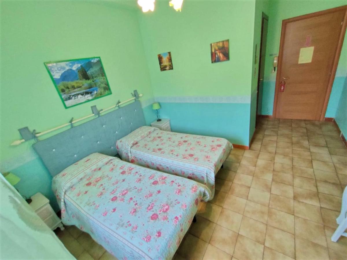 Hotel Serenella トリノ エクステリア 写真