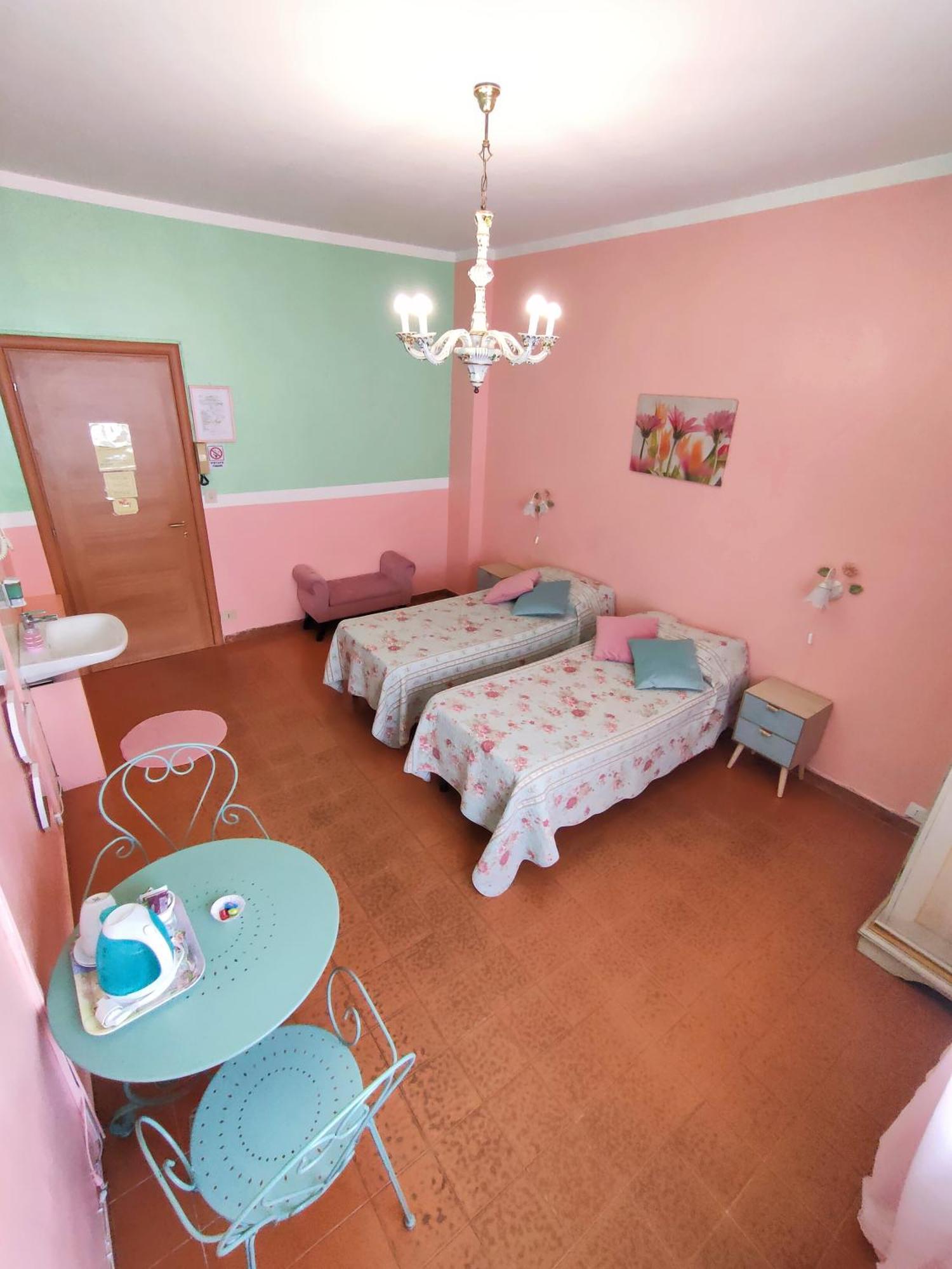 Hotel Serenella トリノ エクステリア 写真